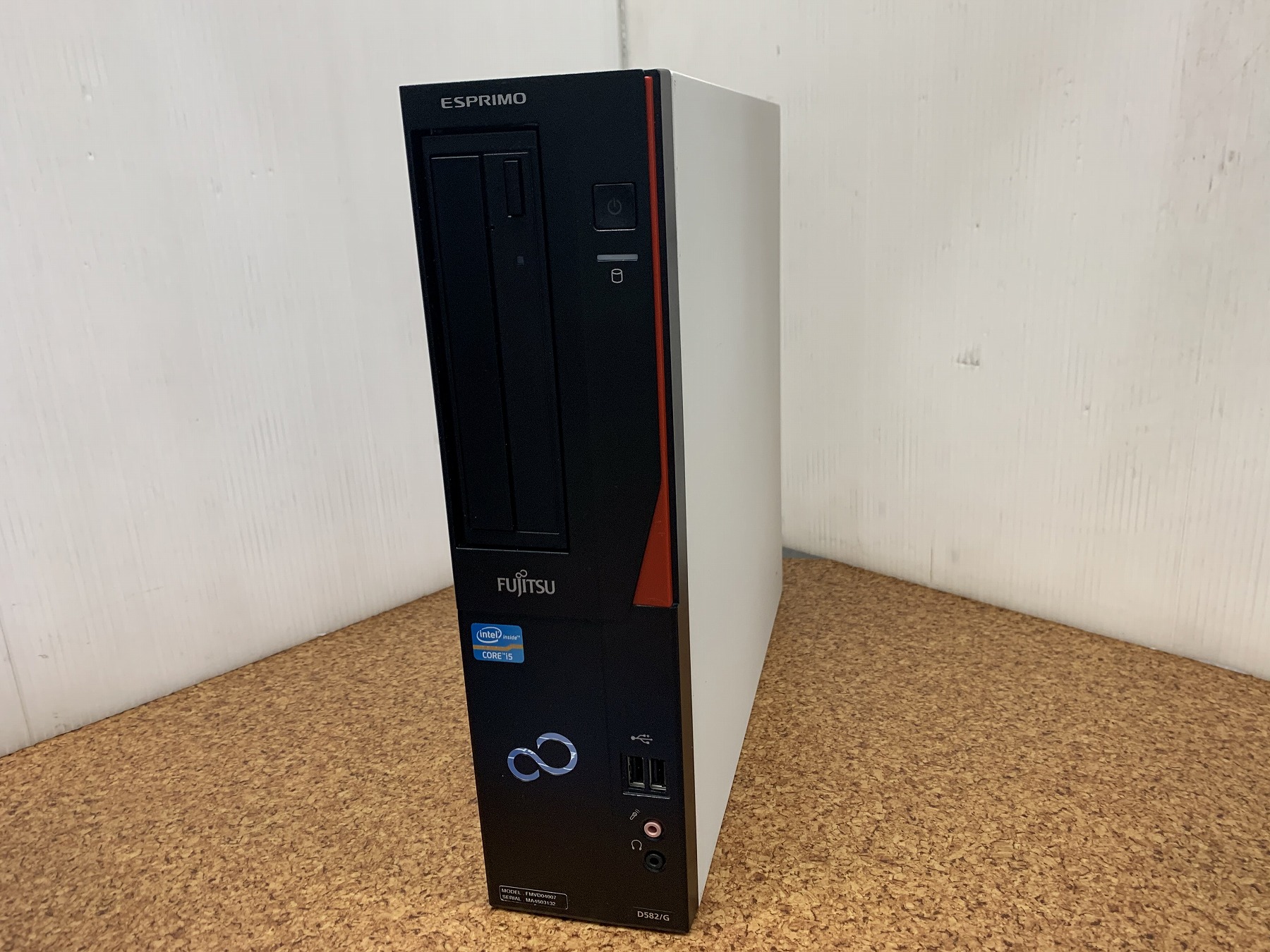 富士通 ESPRIMO D582/G CPU：Core i5 3470 3.2GHz / メモリ：16GB