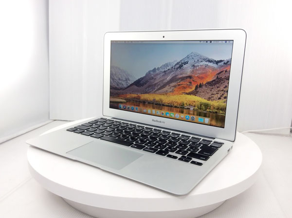 APPLE MacBook Air 11インチ i7 2011 A1370