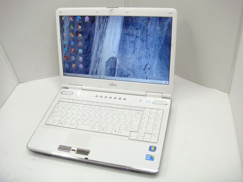 FUJITSU FMV−BIBLO NF /G70 【ジャンク品】