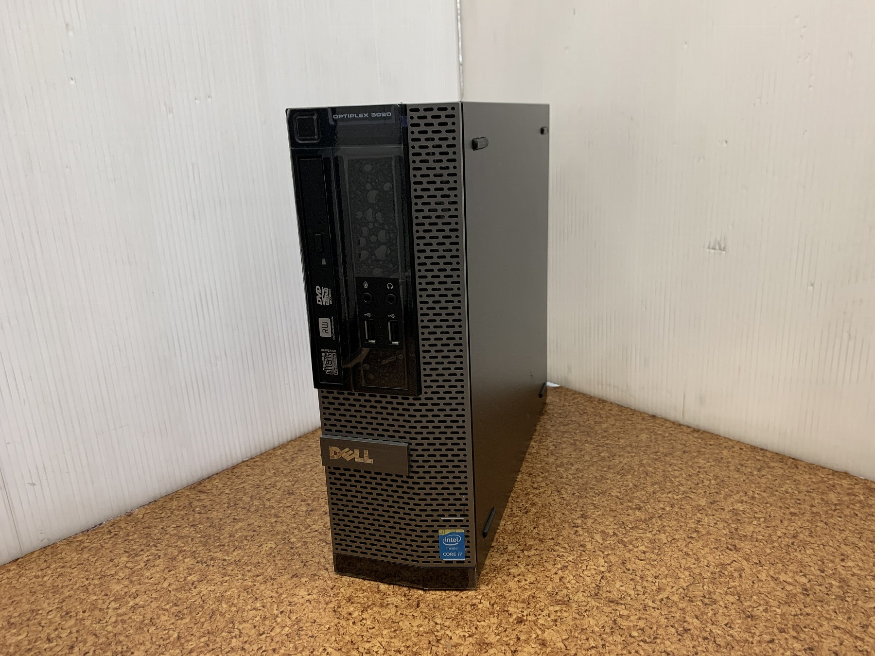 DELL OPTIPLEX 3020 CPU：Core i7 4790 3.6GHz / メモリ：8GB / SSD