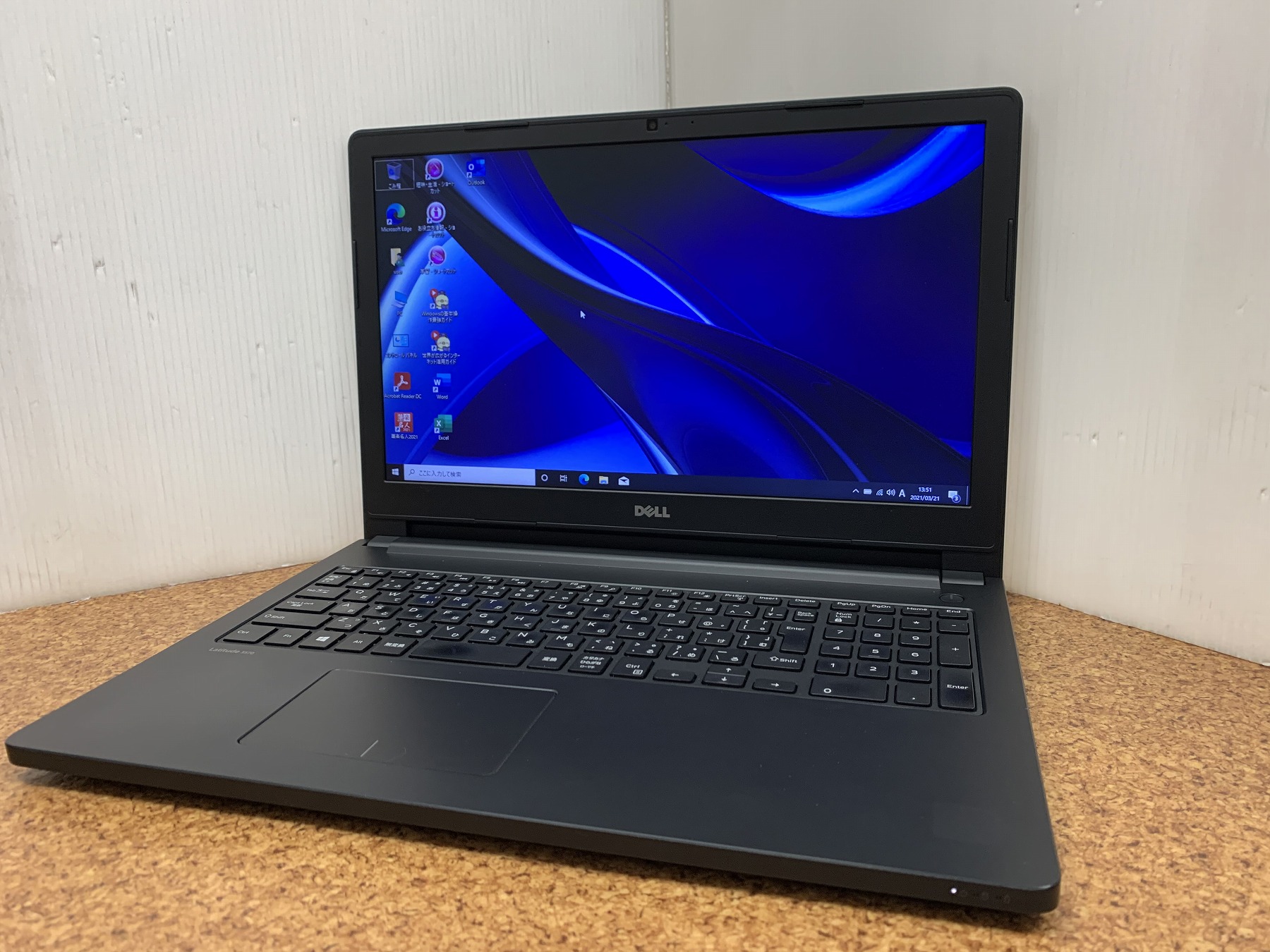 DELL Latitude E5570 6世代Corei3！新品SSD！