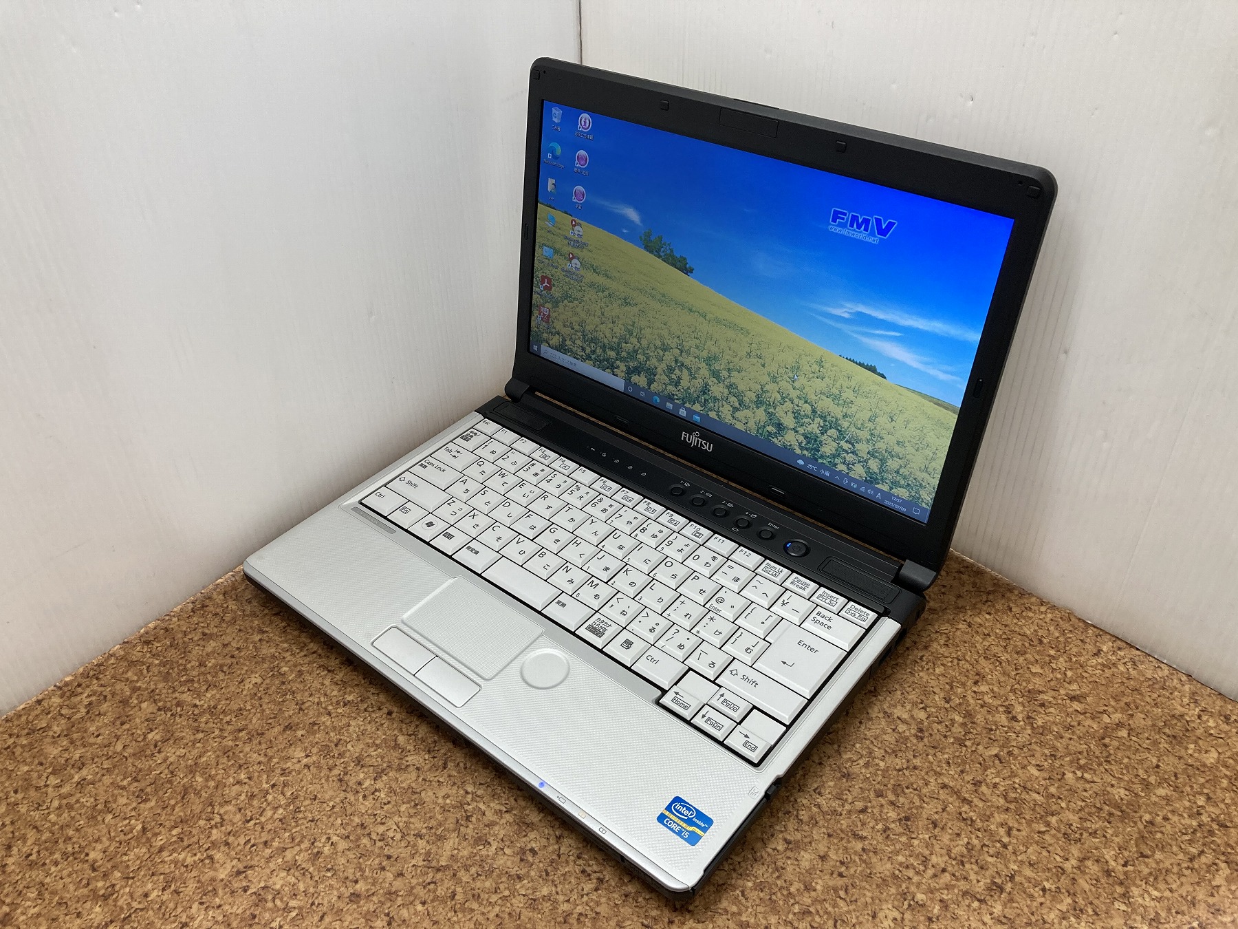 富士通 LIFEBOOK S761/D CPU：Core i5 2520M 2.5GHz / メモリ：4GB