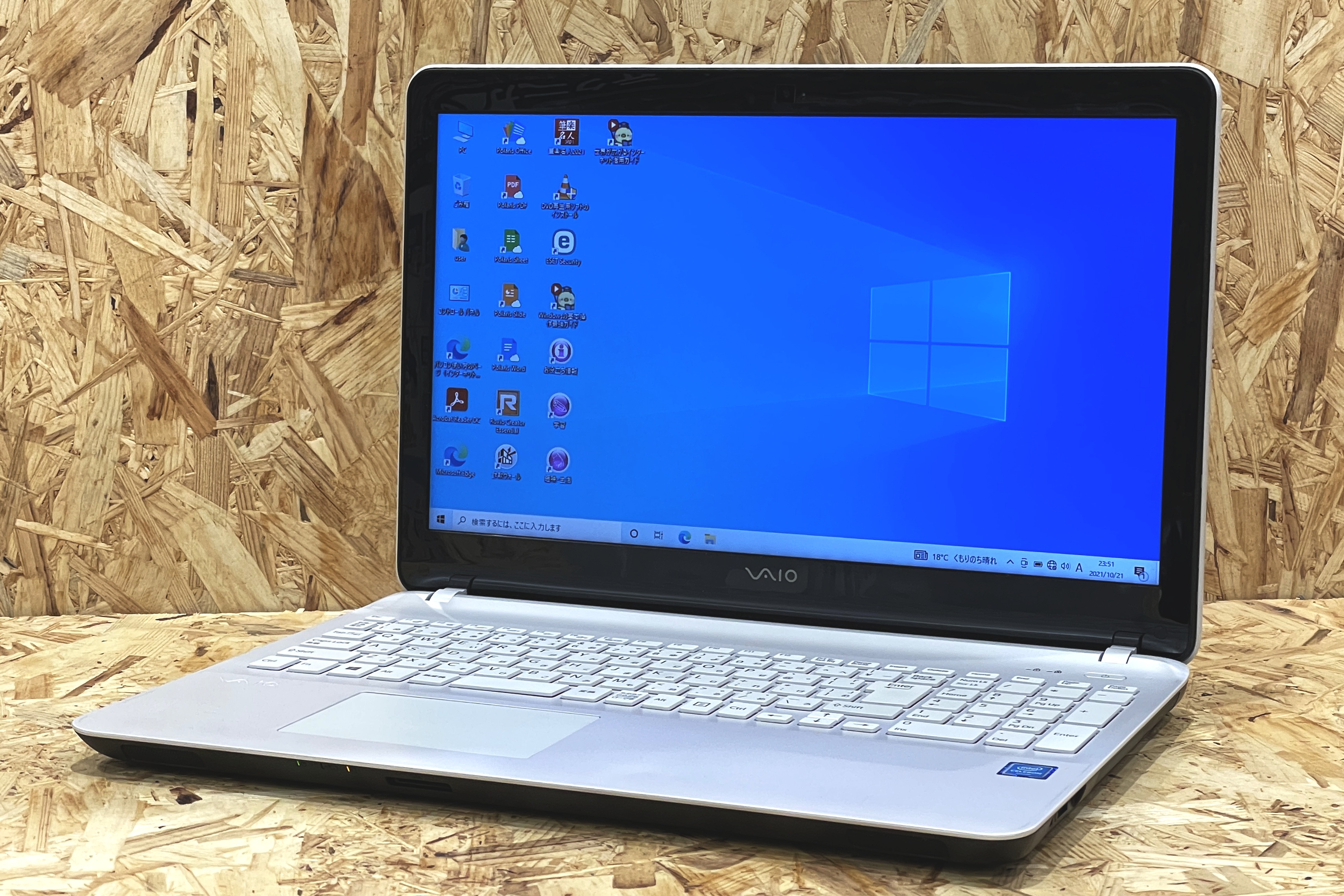 SONY VAIO Fit 15/E CPU:Celeron 3612U 1.7GHz / 8GB / HDD:1TB / DVD