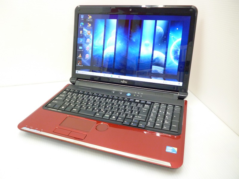 Fujitsu LIFEBOOK AH53/C  Windows10