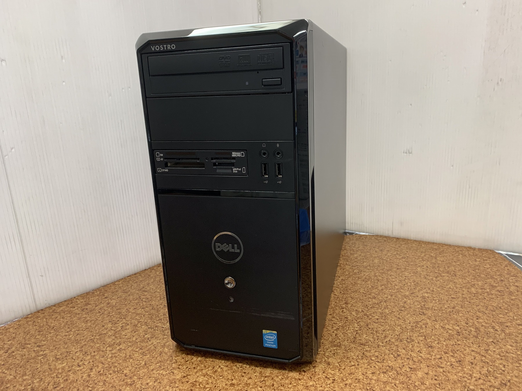 DELL Vostro 3900 CPU：Pentium G3240 3.1GHz/ メモリ：8GB / HDD 1TB