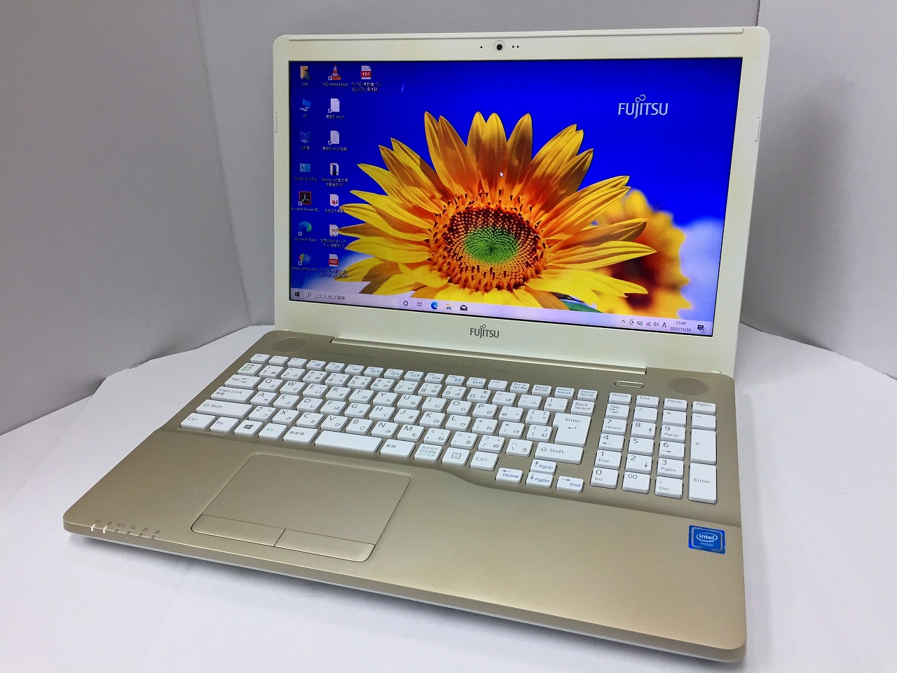 富士通 LIFEBOOK AH42/B2 CPU:Celeron 3865U 1.8GHz / メモリ:4GB ...