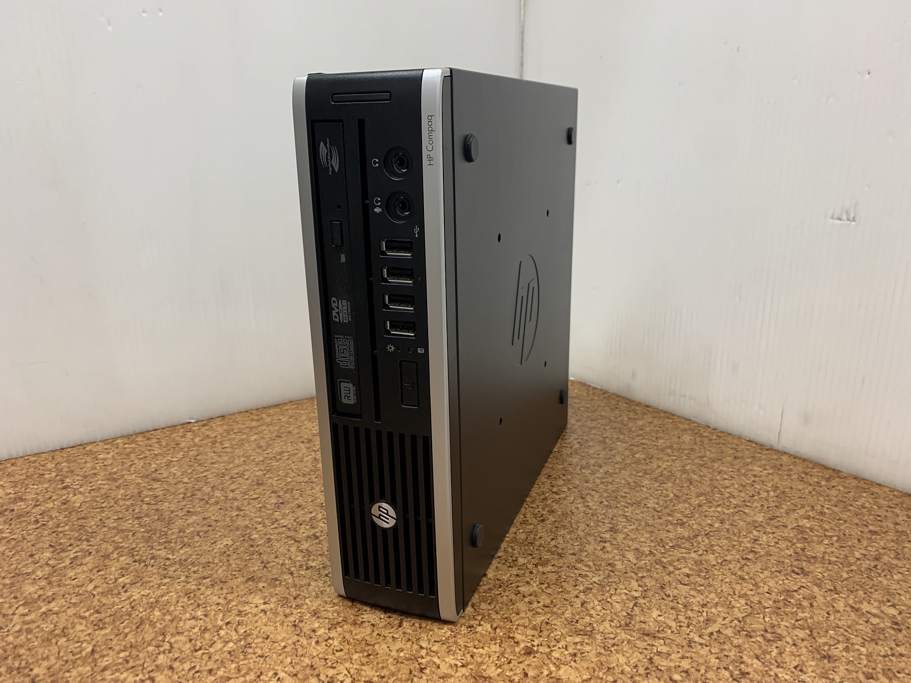 HP デスクトップ　Compaq 8200