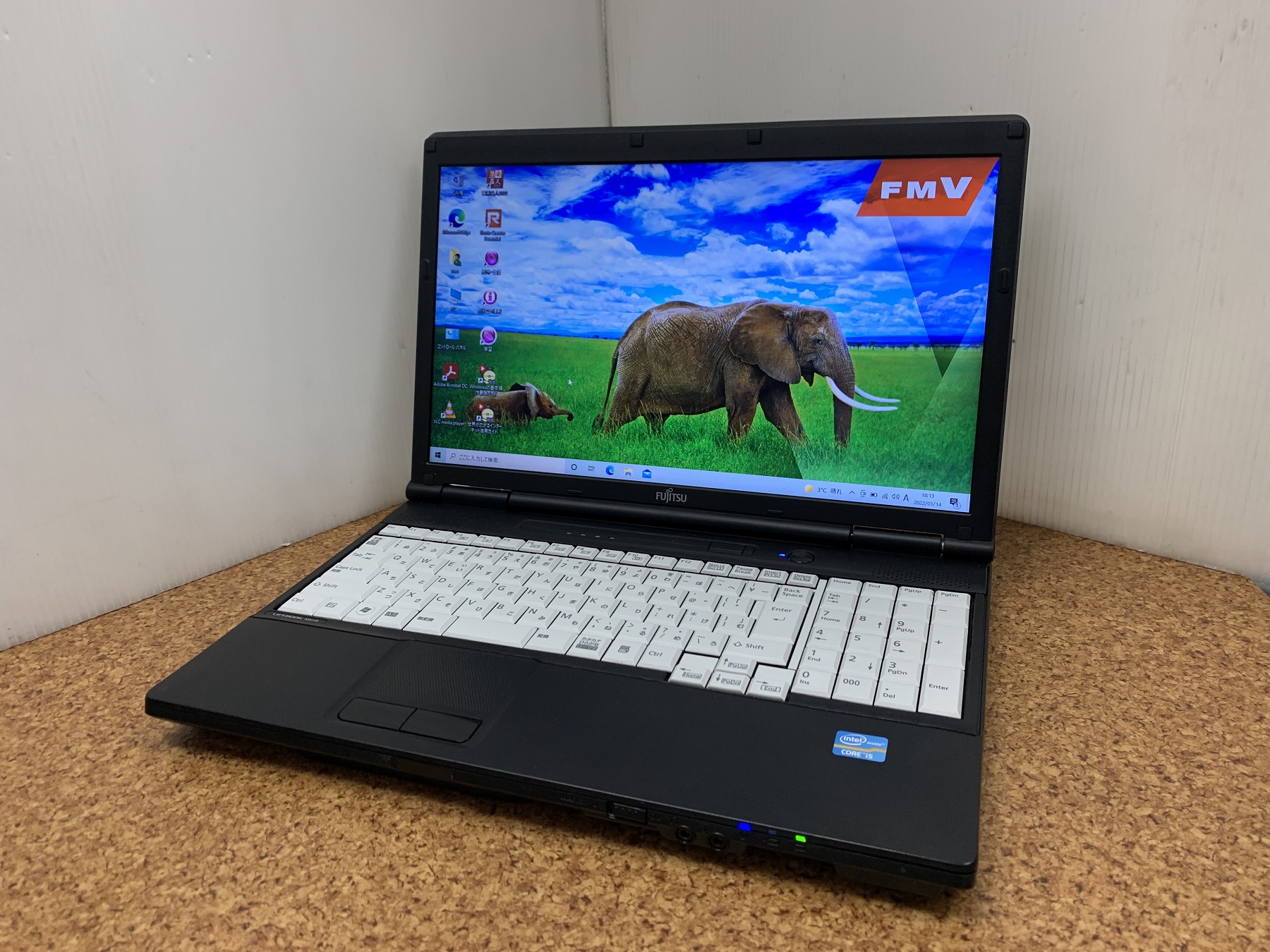 富士通 LIFEBOOK A561/D CPU：Core i5 2520M 2.5GHz / メモリ：4GB