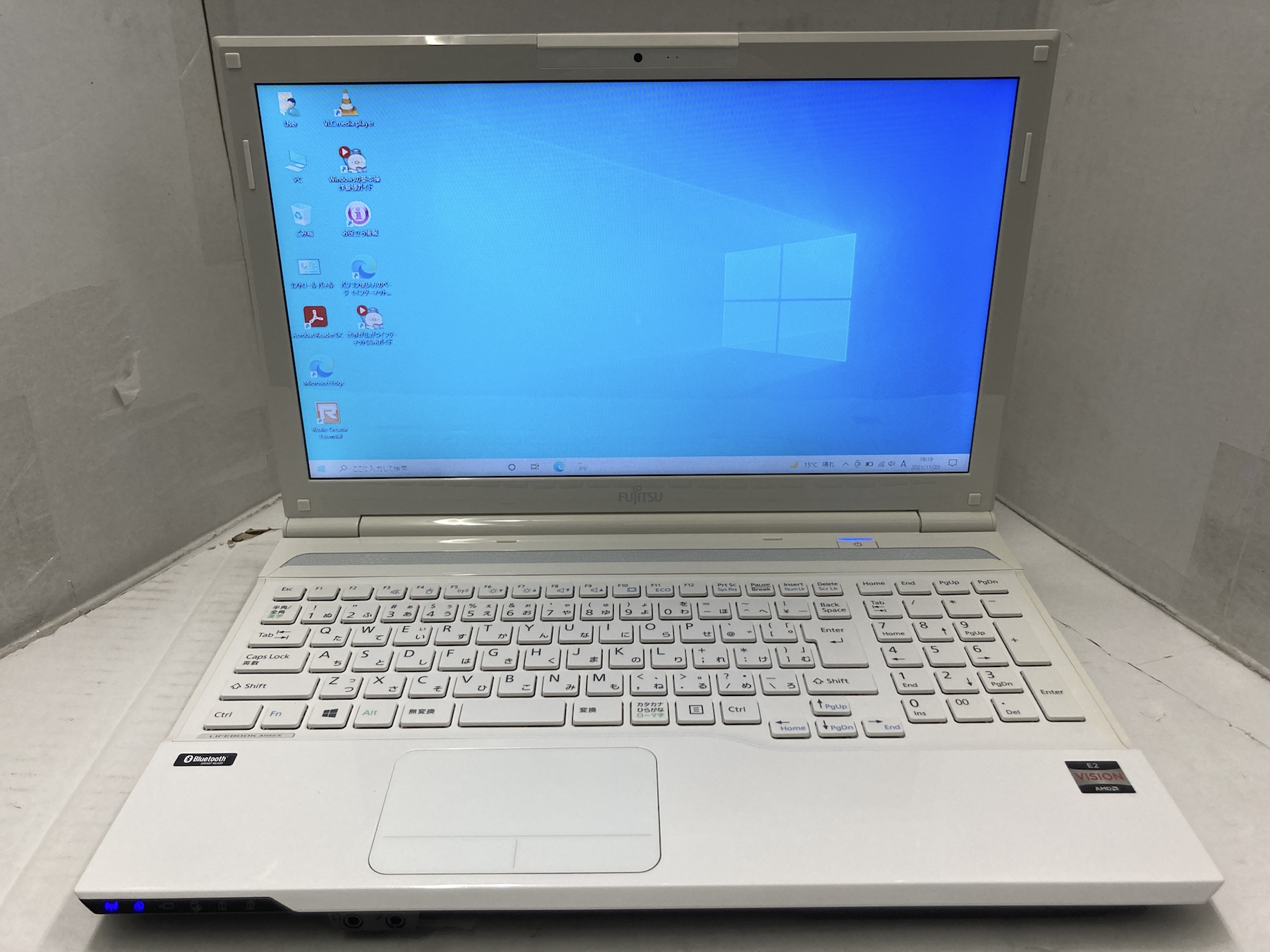 富士通 LIFEBOOK AH40/K (CPU：AMD E2-1800 1.7GHz/メモリ：8GB/SSD ...