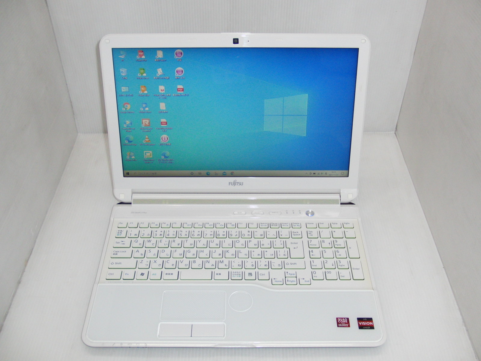 FUJITSU  LIFEBOOK AH53/H windows10