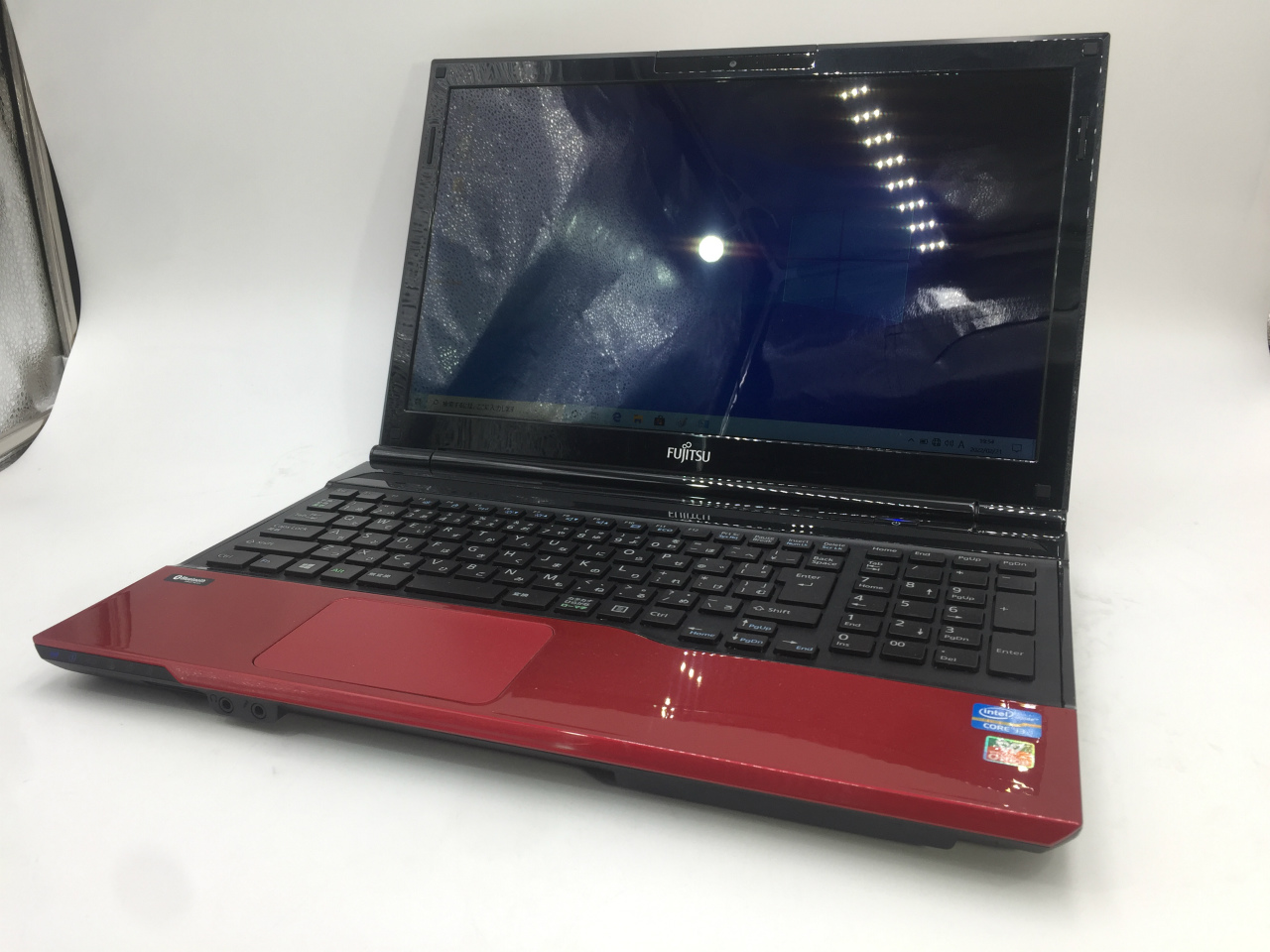 【人気のレッド】ノートPC FUJITSU LIFEBOOK AH45/K