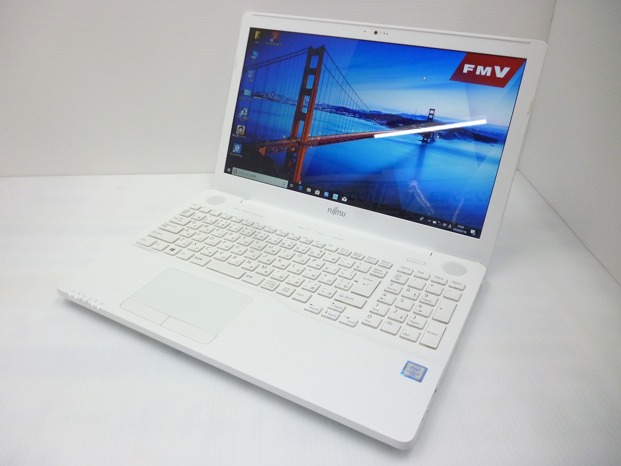 富士通 LIFEBOOK AH50/A3 CPU:Corei7 6700HQ 2.60GHz/メモリ:8GB/SDD