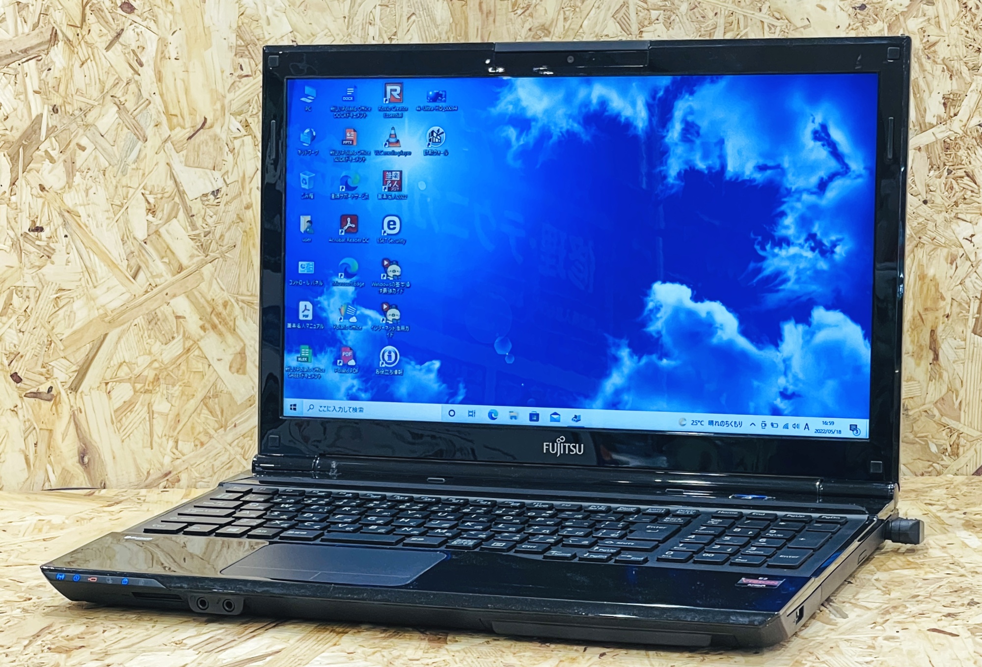 ノートPC FUJITSU LIFEBOOK AH40/K