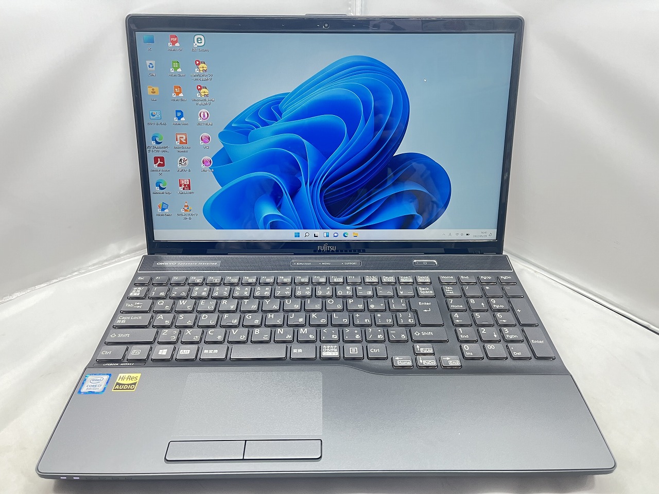 富士通 LIFEBOOK AH53/C2 CPU：Corei7 8550U 1.8GHz/メモリ：8GB/SSD ...