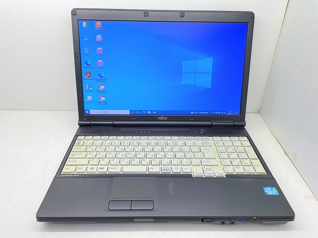 FUJITSU LIFEBOOK A572/F CPU：Core i5 3320M 2.6GHz / メモリ：4GB
