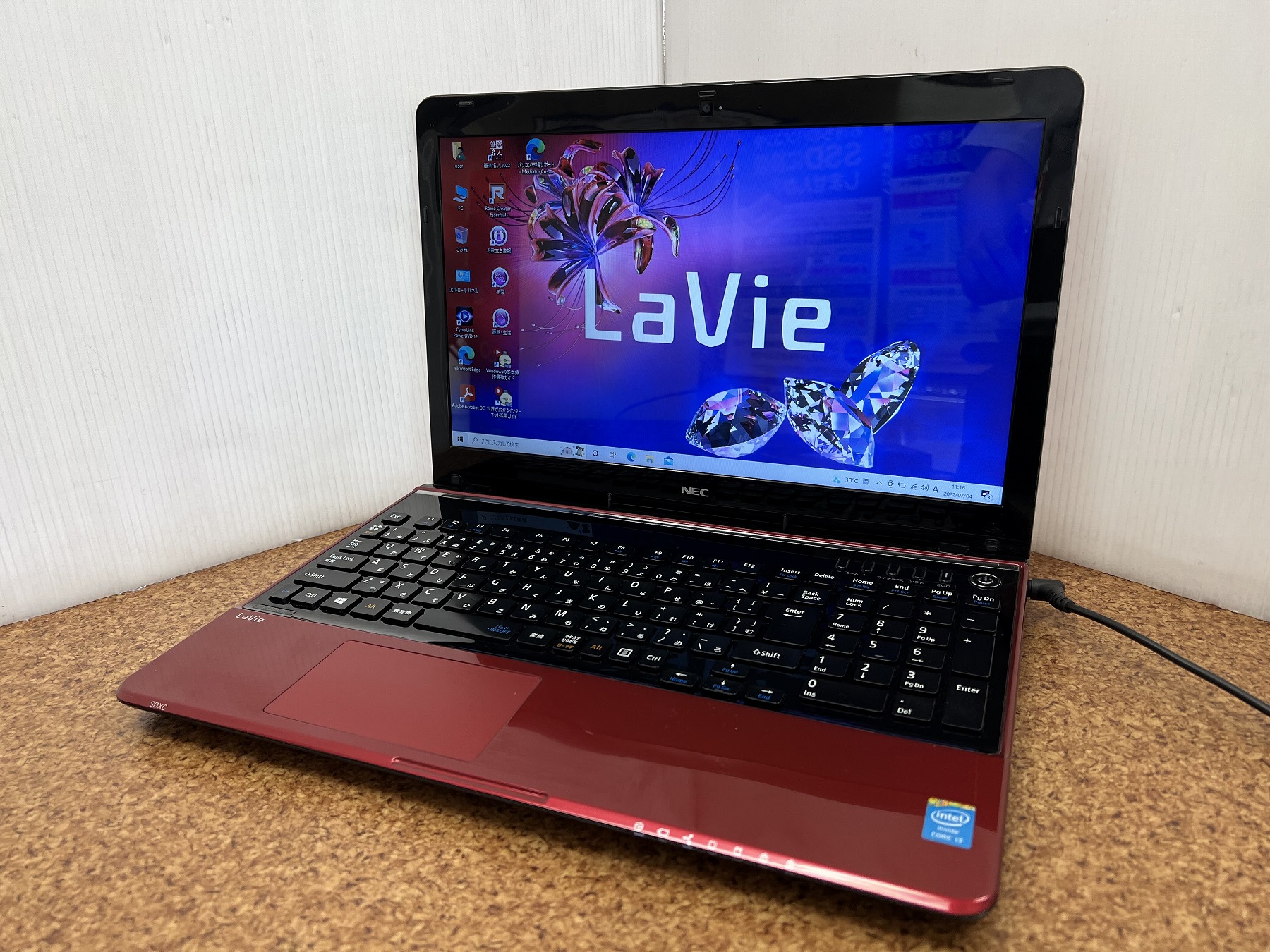 NEC LaVie LS350/R CPU：Core i3 4000M 2.4GHz / メモリ：8GB / SSD ...