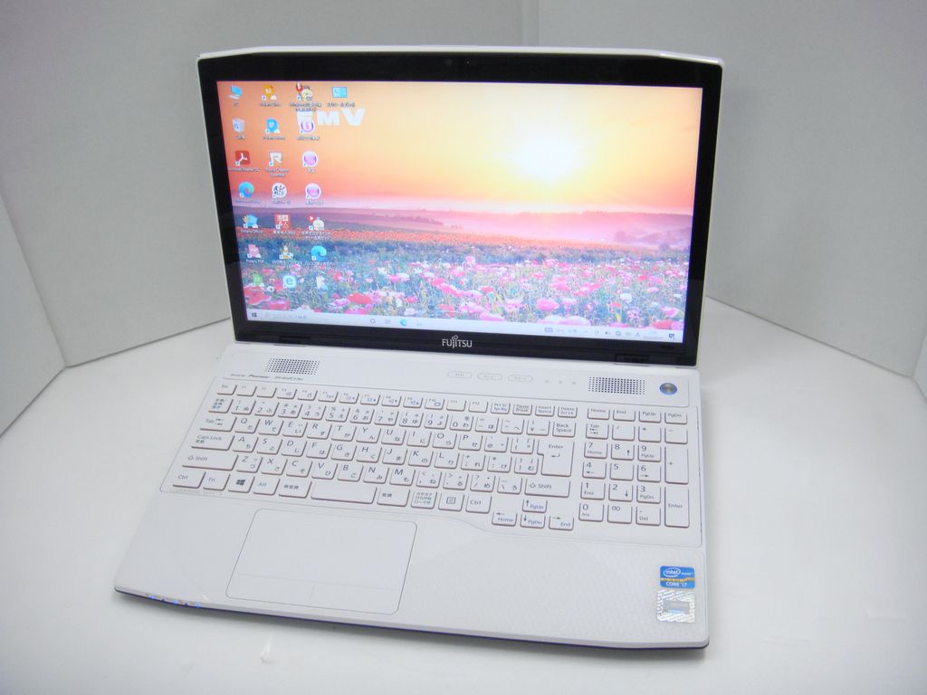 富士通 LIFEBOOK AH77/K 無線LAN/テンキー/タッチパネル液晶搭載モデル