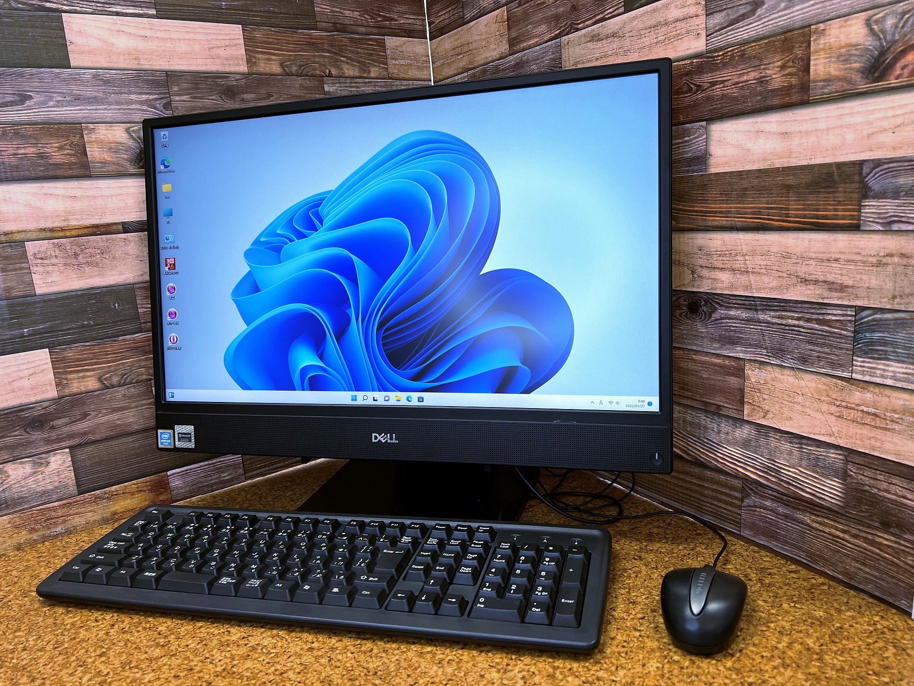 DELL Inspiron 3280 AIO CPU：Pentium 5405U 2.3GHz / メモリ：8GB
