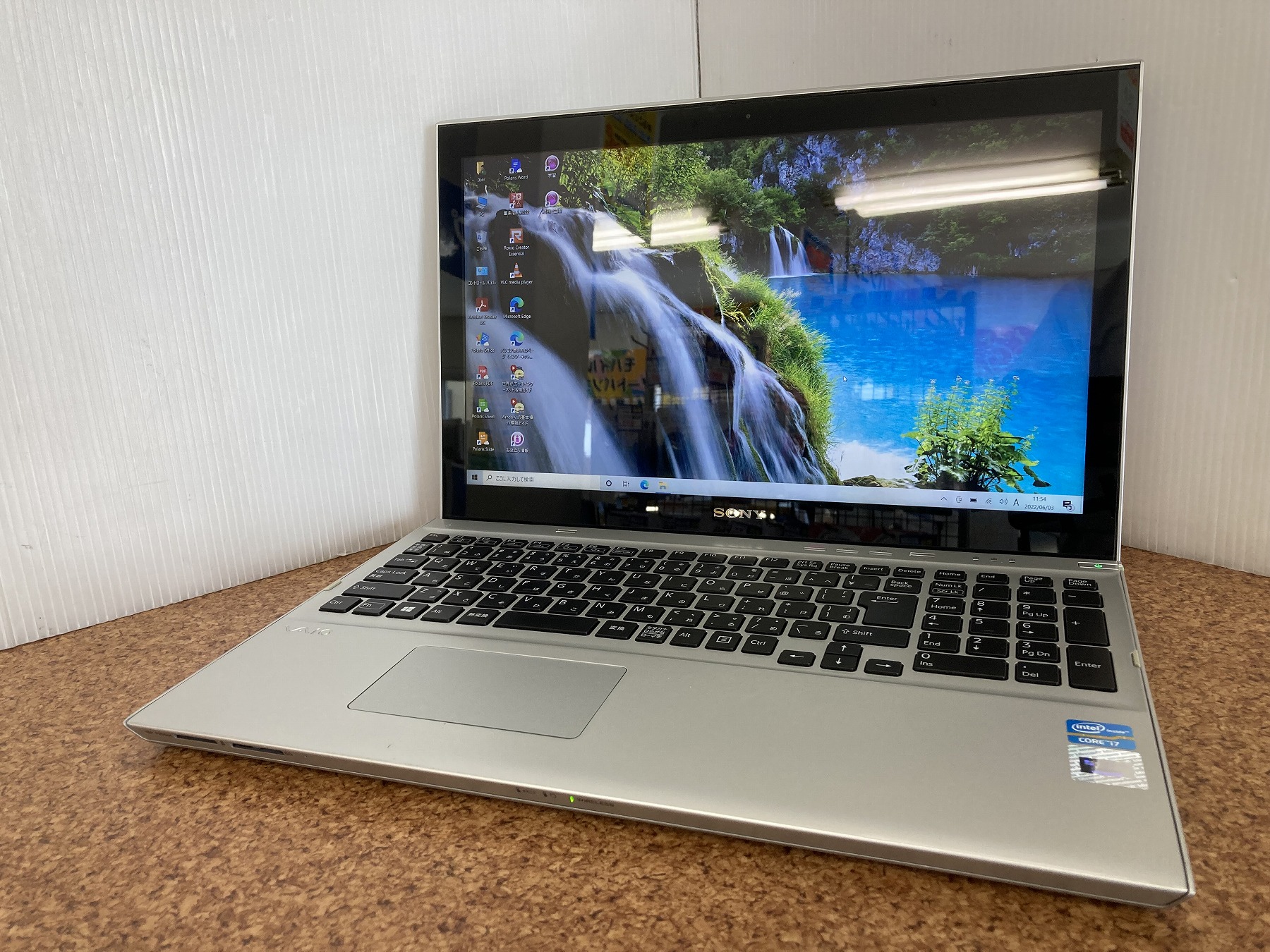 SONY VAIO SVT151A11N CPU：Core i7 3537U 2GHz / メモリ：8GB / SSD