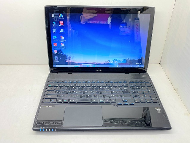 富士通 LIFEBOOK AH56/M CPU：Core i7 4702MQ 2.2GHz / メモリ：8GB