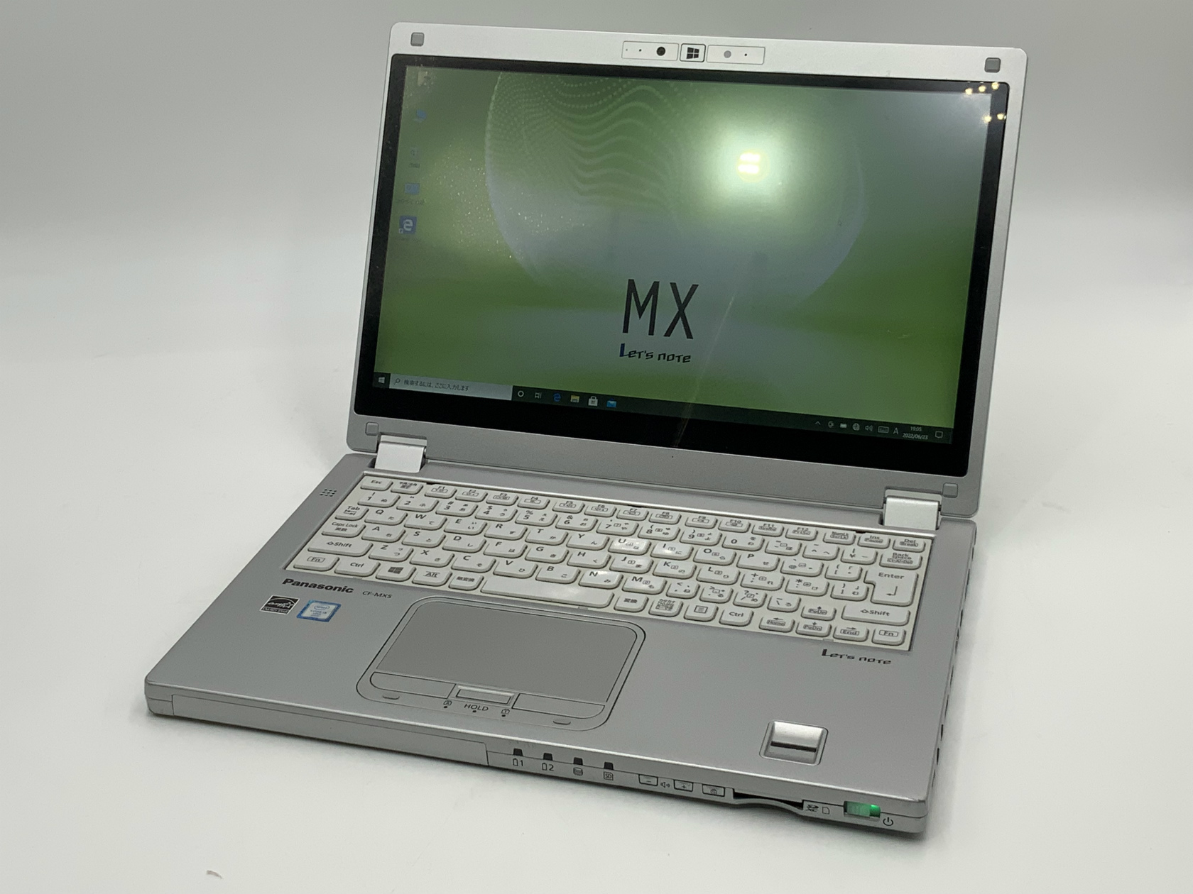 Panasonic Let'snote CF-MX5 CPU： Core i5 6300U 2.4GHz/メモリ：8GB