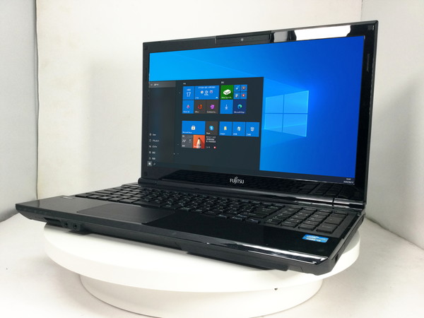 【人気のレッド】ノートPC FUJITSU LIFEBOOK AH45/K