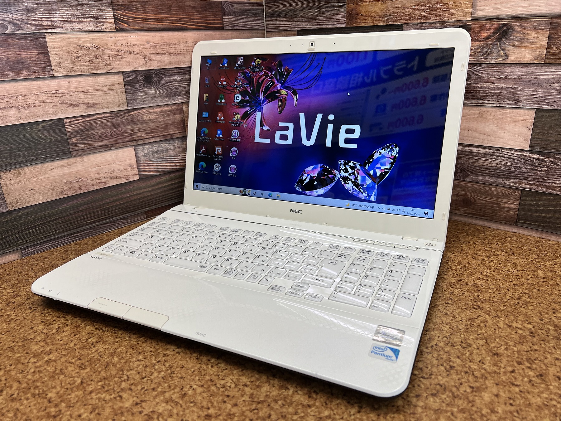 NEC LaVie PC-GL24DVHAV CPU：Pentium B980 2.4GHz / メモリ：4GB