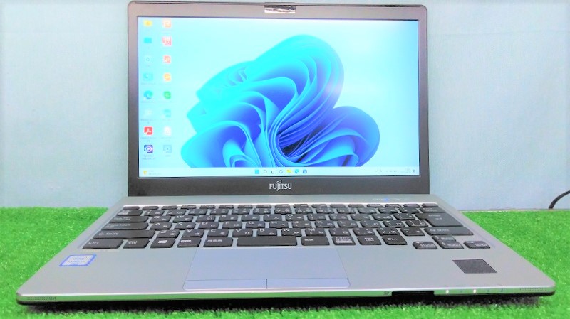 133インチワイドFHDLIFEBOOK S936/P  i5 6300U 12GB/128GB off