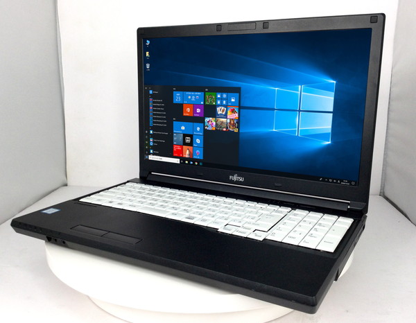 富士通 LIFEBOOK A576/PX CPU：Core i3 6100U 2.3GHz/メモリ：8GB/SSD
