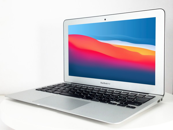 MacBook Air Mid 2013 11インチ 256GBストレージ