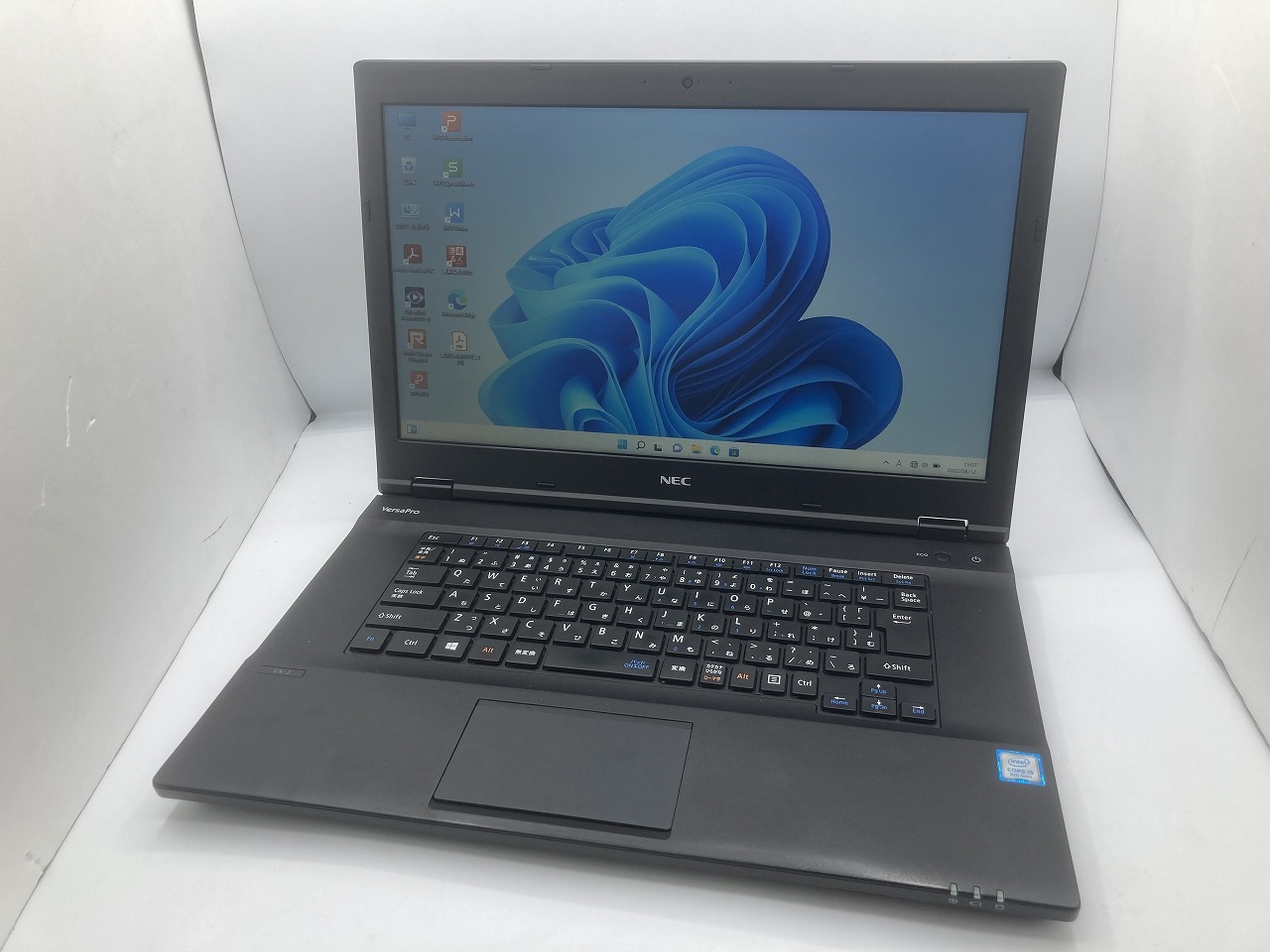 NEC VersaPro PC-VK16XZG2 CPU：Core i5-8250 1.6GHz / メモリ：8GB