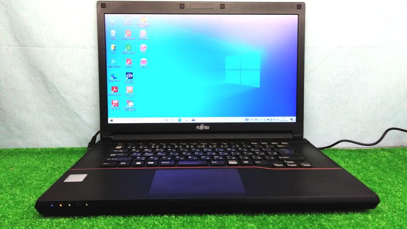 富士通 LIFEBOOK A553/H CPU：Celeron 1000M 1.8GHz / メモリ：4GB