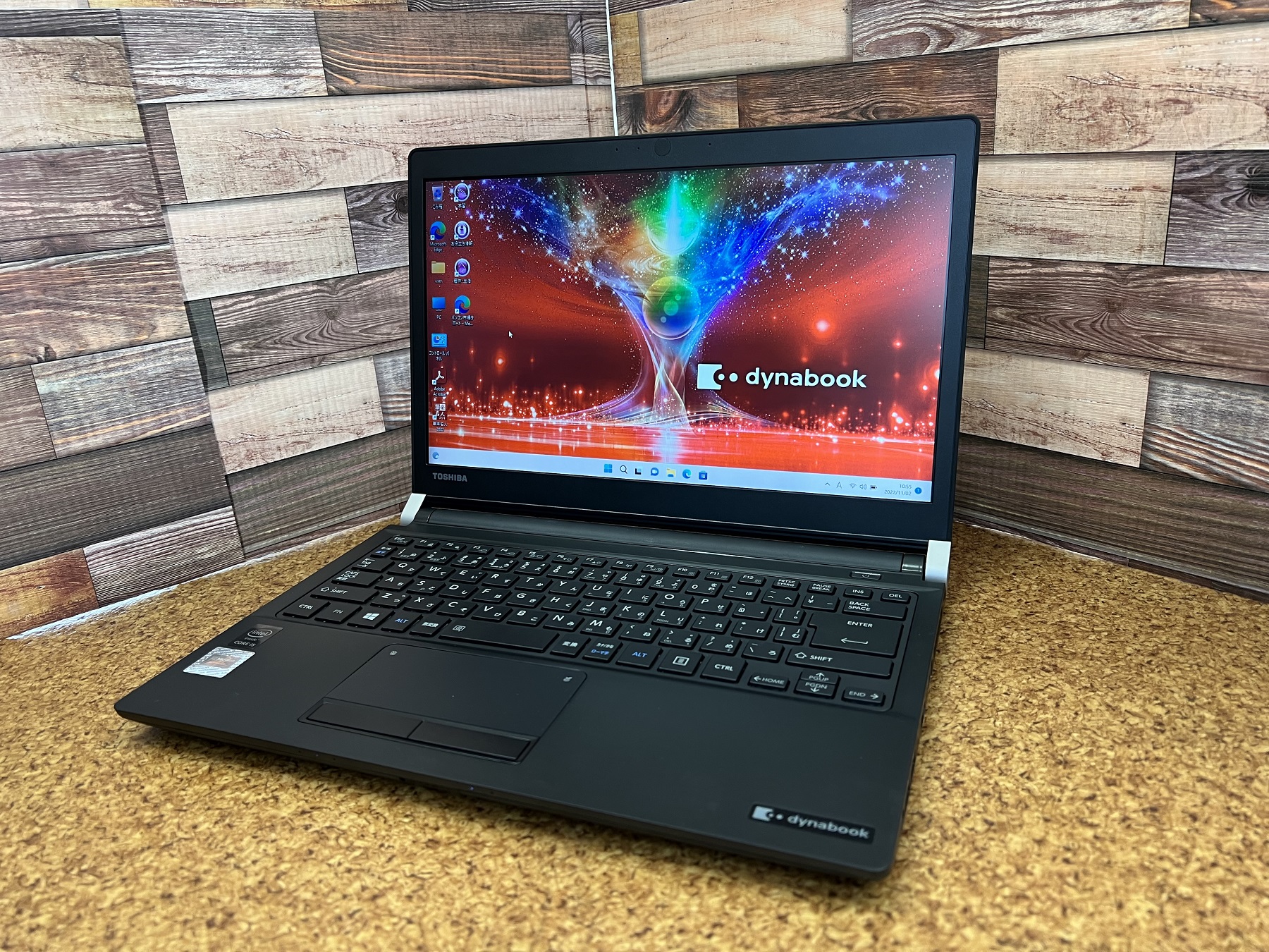 東芝 dynabook R73/Y CPU：Core i5 5200U 2.2GHz / メモリ：8GB / SSD