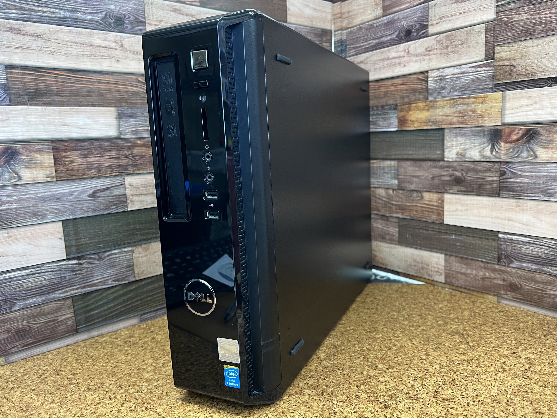 DELL Vostro 3800 CPU：Pentium G3250 3.2GHz / メモリ：4GB / SSD