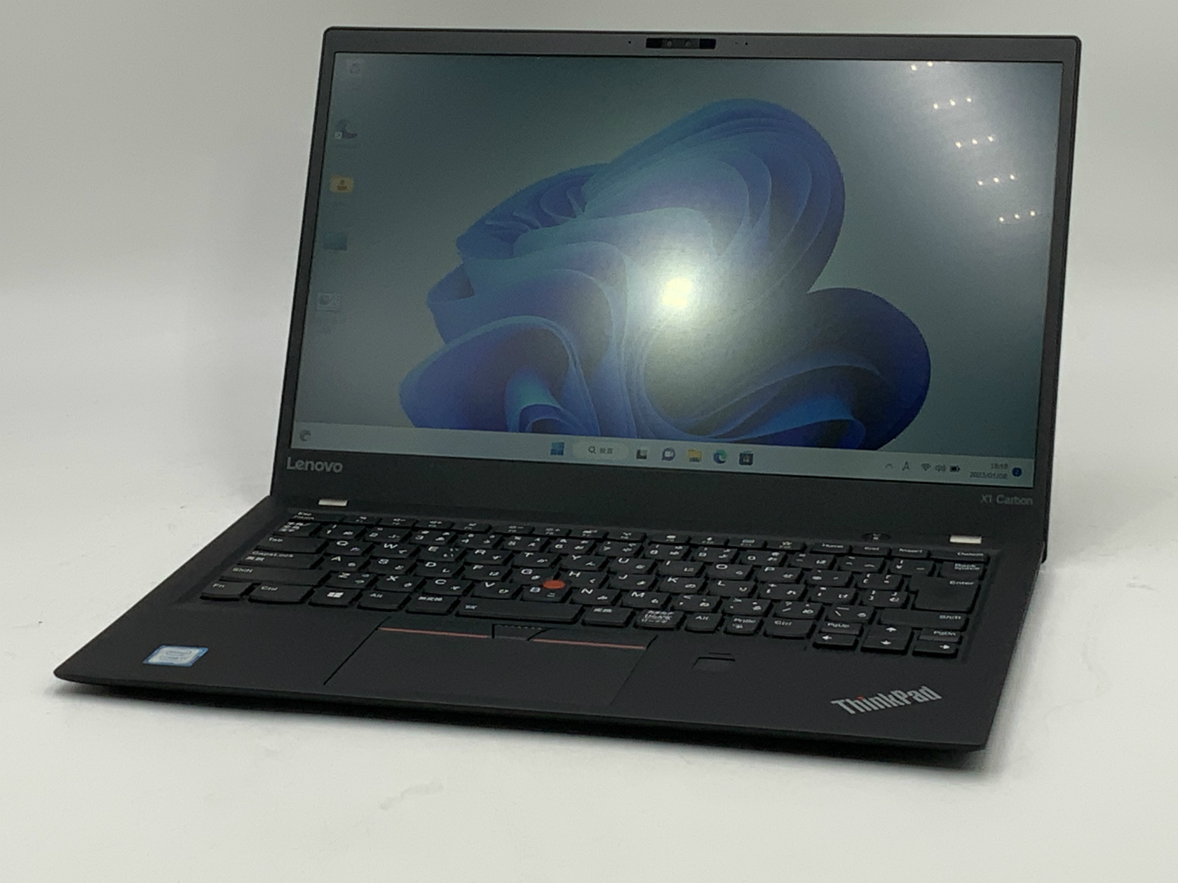 X1 Carbon 20HR CTO1WW CPU：Core i7 7500U 2.7GHz / メモリ：16GB