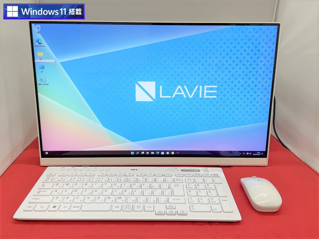 レッド LAVIE i5 SSD512 メモリ8 Office2021 カメラ