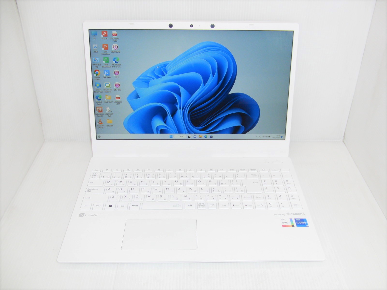 NEC/Lavie/ノートパソコン♪Corei7♪新品SSD♪カメラ♪Win11