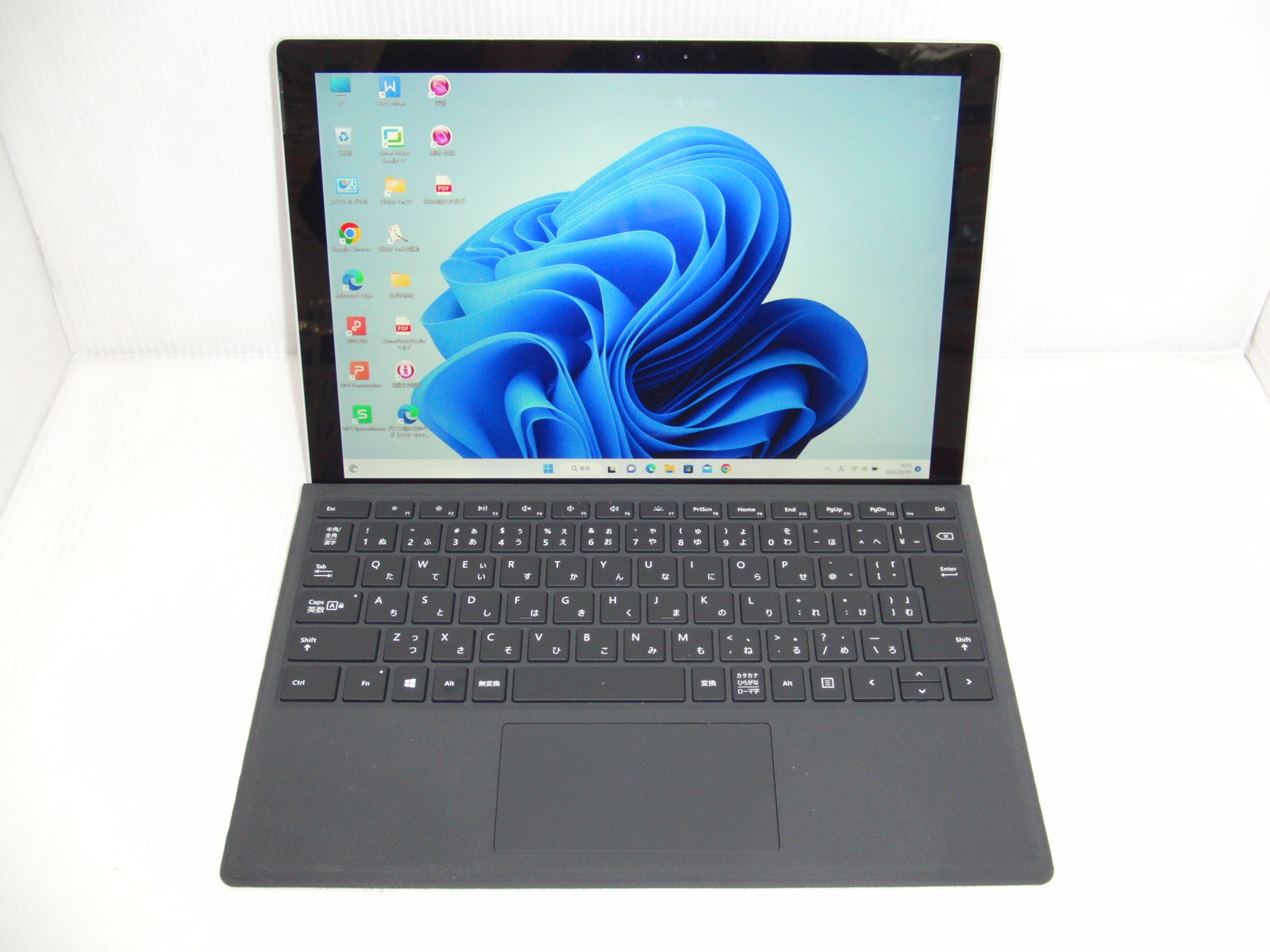 【美品】surface pro6 バッテリー状態99%