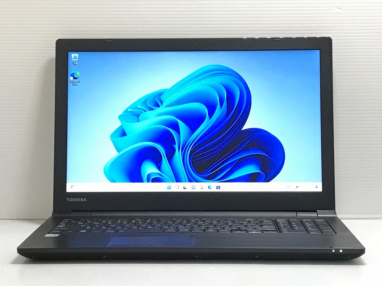 東芝 dynabook B65/DN CPU：Core i5 8250U 1.6GHz / メモリ：8GB / SSD
