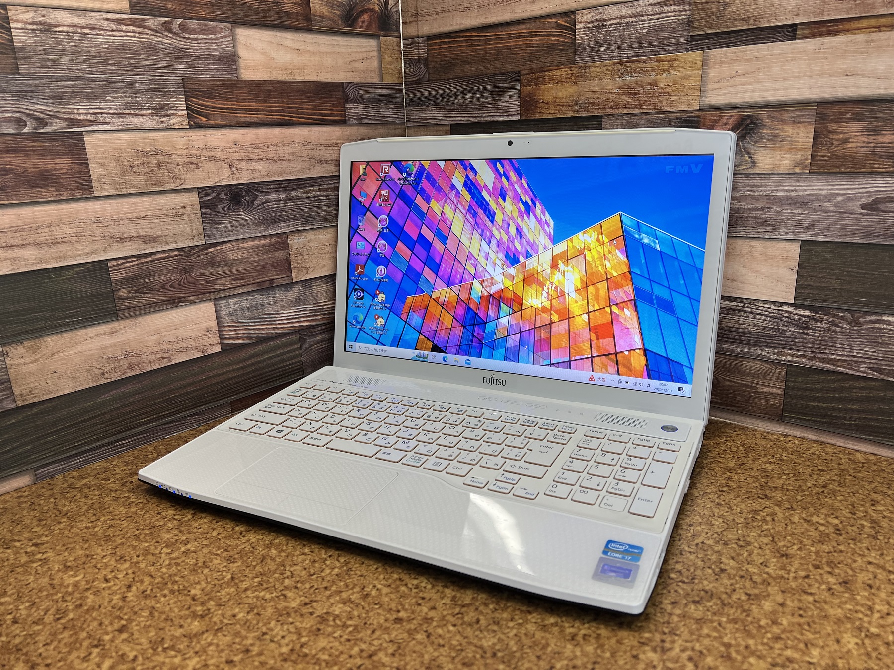 富士通 LIFEBOOK AH77/J CPU：Core i7 3632QM 2.2GHz / メモリ：8GB