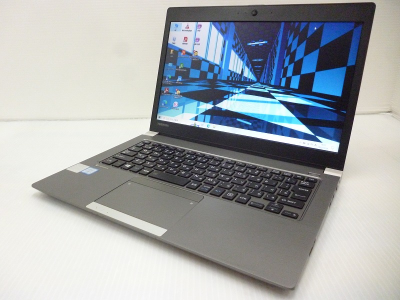 東芝 dynabook R63/B CPU:Core i5-6200U 2.3GHz/メモリ:8GB/SSD:256GB