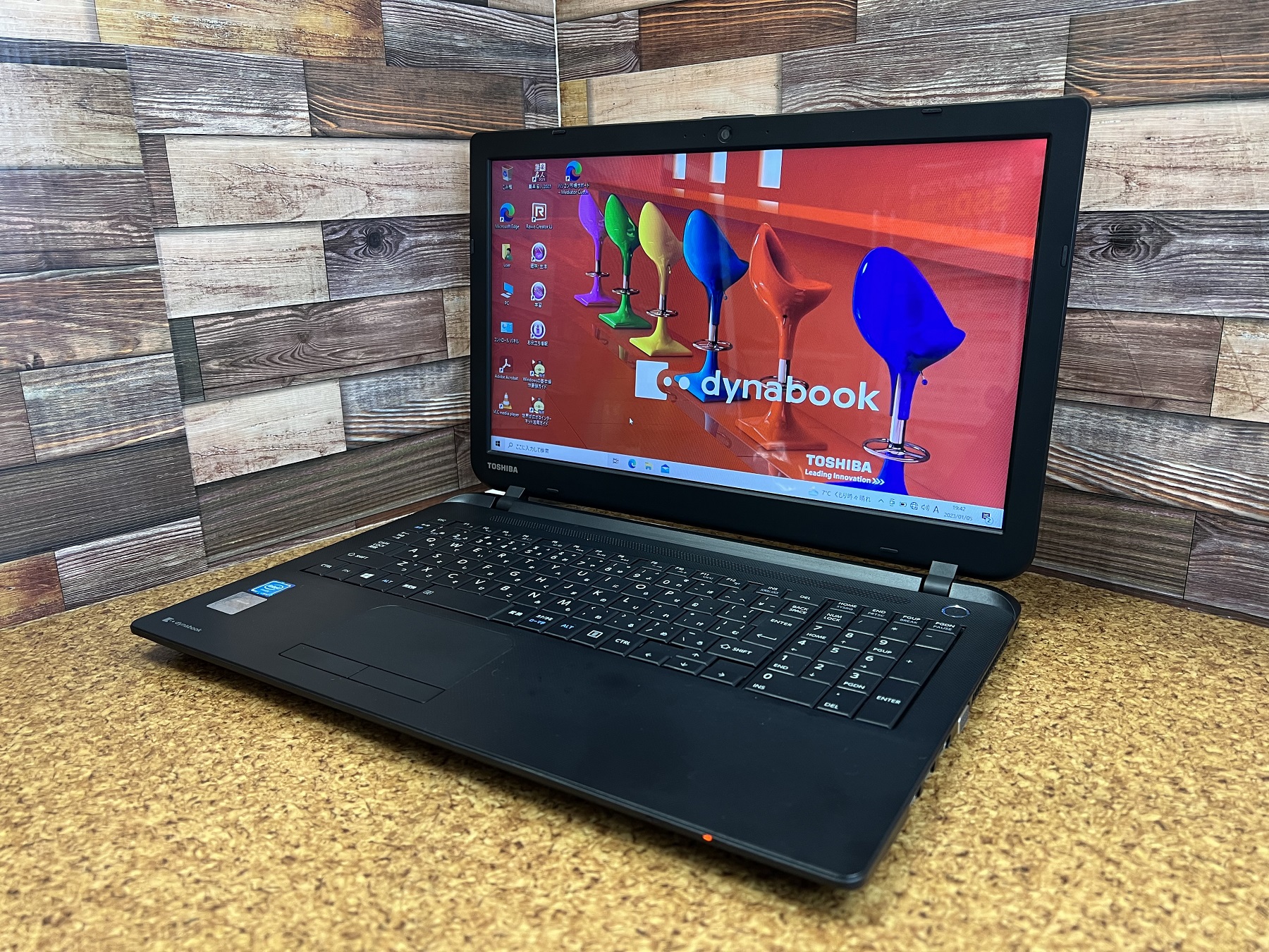 東芝 dynabook B25/35TB CPU：Celeron N2840 2.16GHz / メモリ：8GB