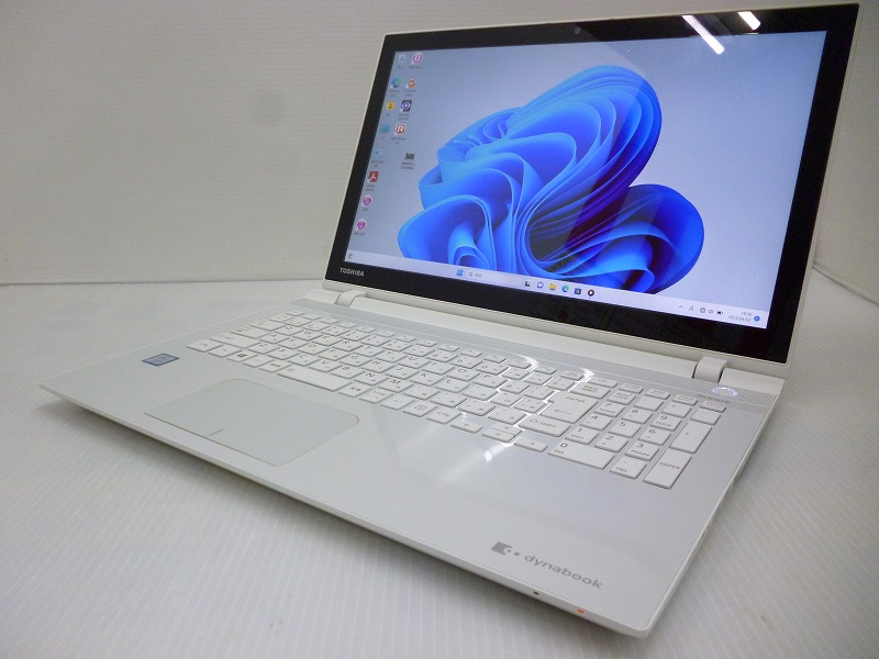 東芝 dynabook T55/VWD CPU:Core i5-6200U 2.3GHz/メモリ:4GB/SSD