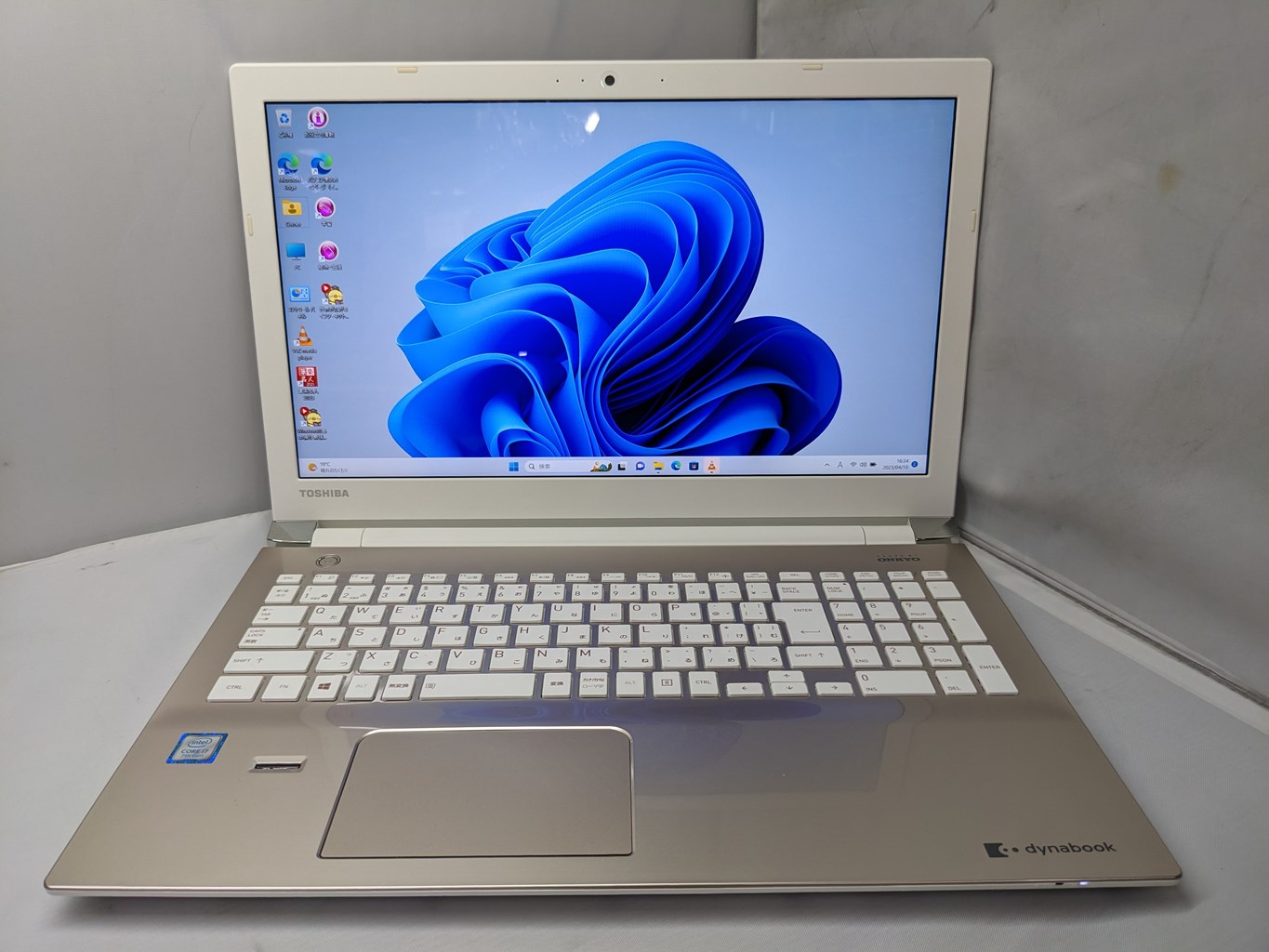 TOSHIBA dynabook T75/RG Core i7 SSD512GB