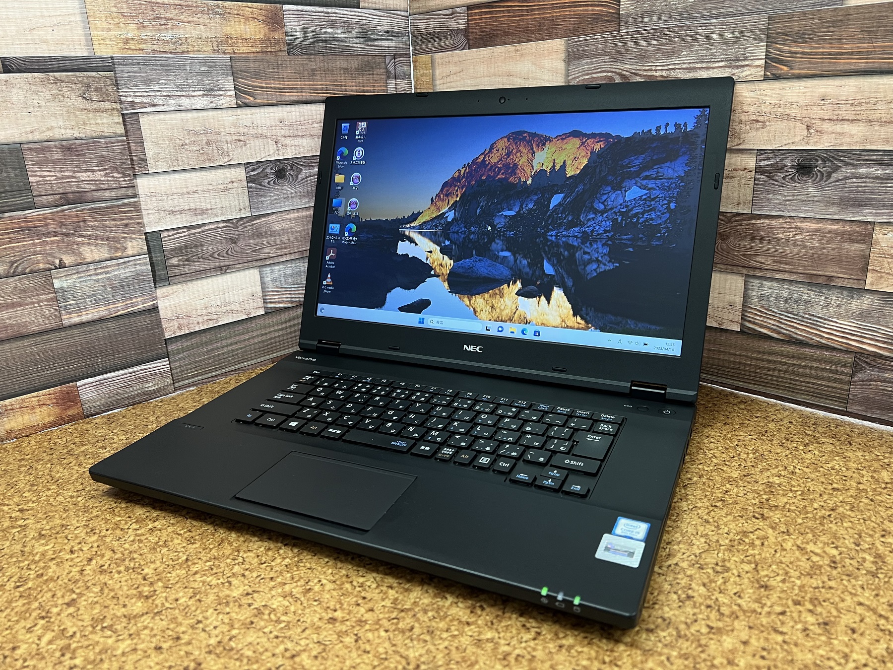 NEC VersaPro VKT16XZG2 CPU：Core i5 8250U 1.6GHz / メモリ：16GB