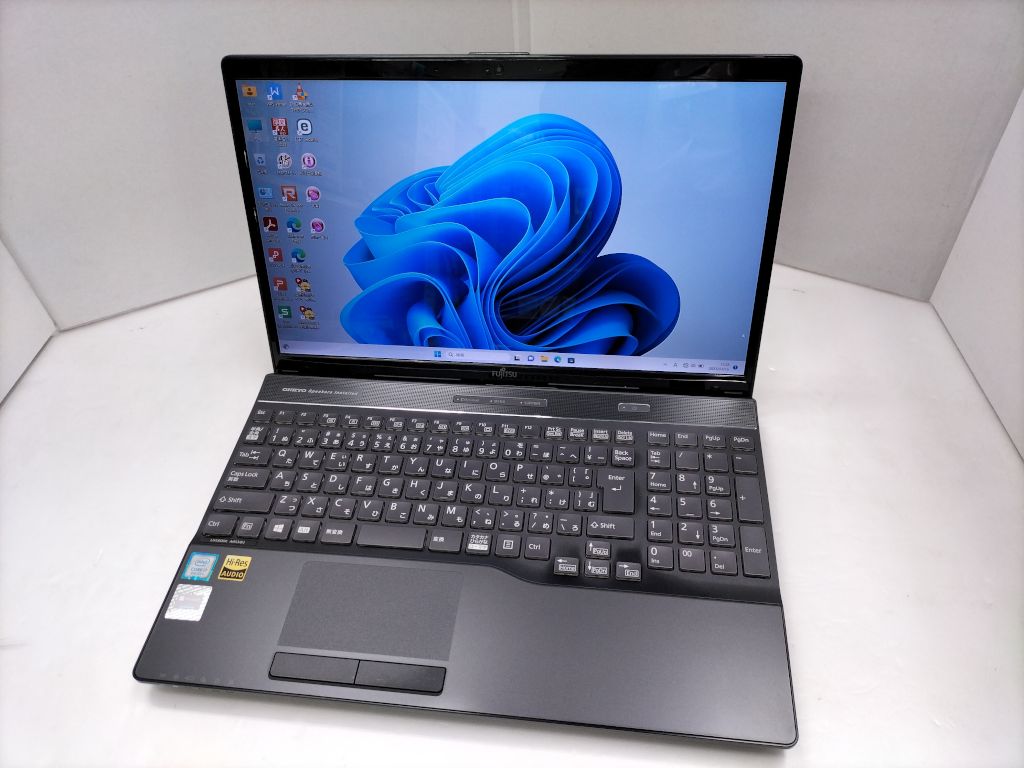 富士通 LIFEBOOK AH53/B3 CPU：Core i7-8550U 1.8GHz /メモリ：8GB ...