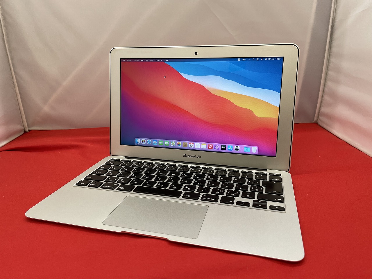 Apple MacBook Air MJVM2J/A MacOS 10.15 (Catalina) / Corei5 1.6GHz