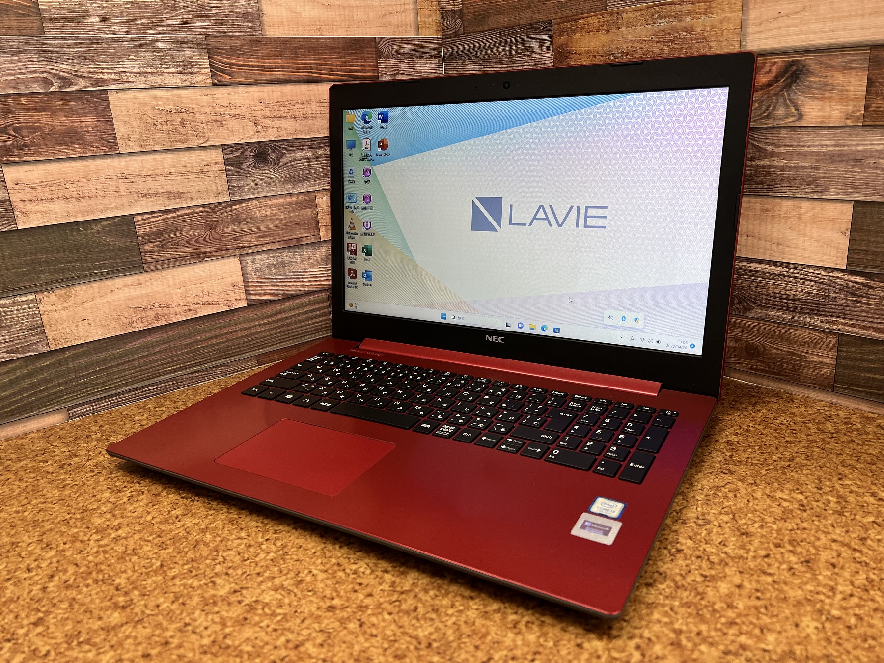 NEC LAVIE 15.6インチ メモリ8gbに増強　ちょっと訳あり