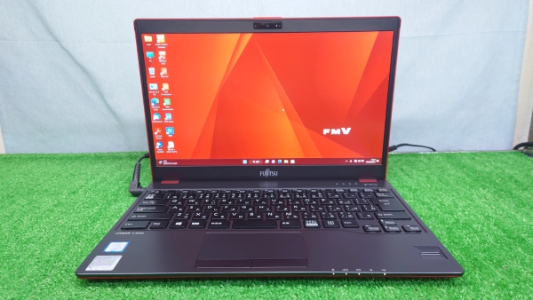 富士通 LIFEBOOK U938/S 赤モデル CPU：Core i5-7300U 2.6GHz / メモリ