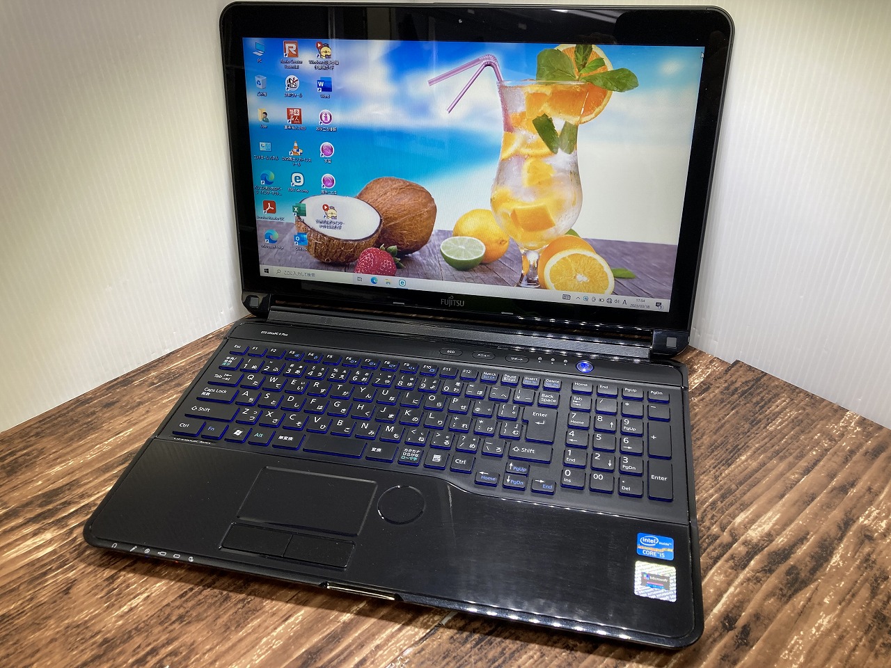 富士通 LIFEBOOK AH56/E FMVAH56EB 中古ノートパソコンが激安販売中